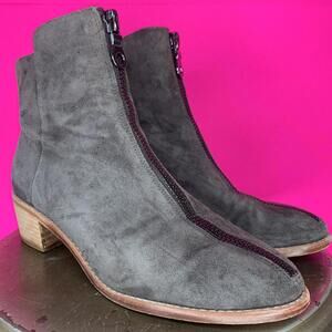 Matiko Mylvia Gray Suede Zipped Ankle Boot Sz 9